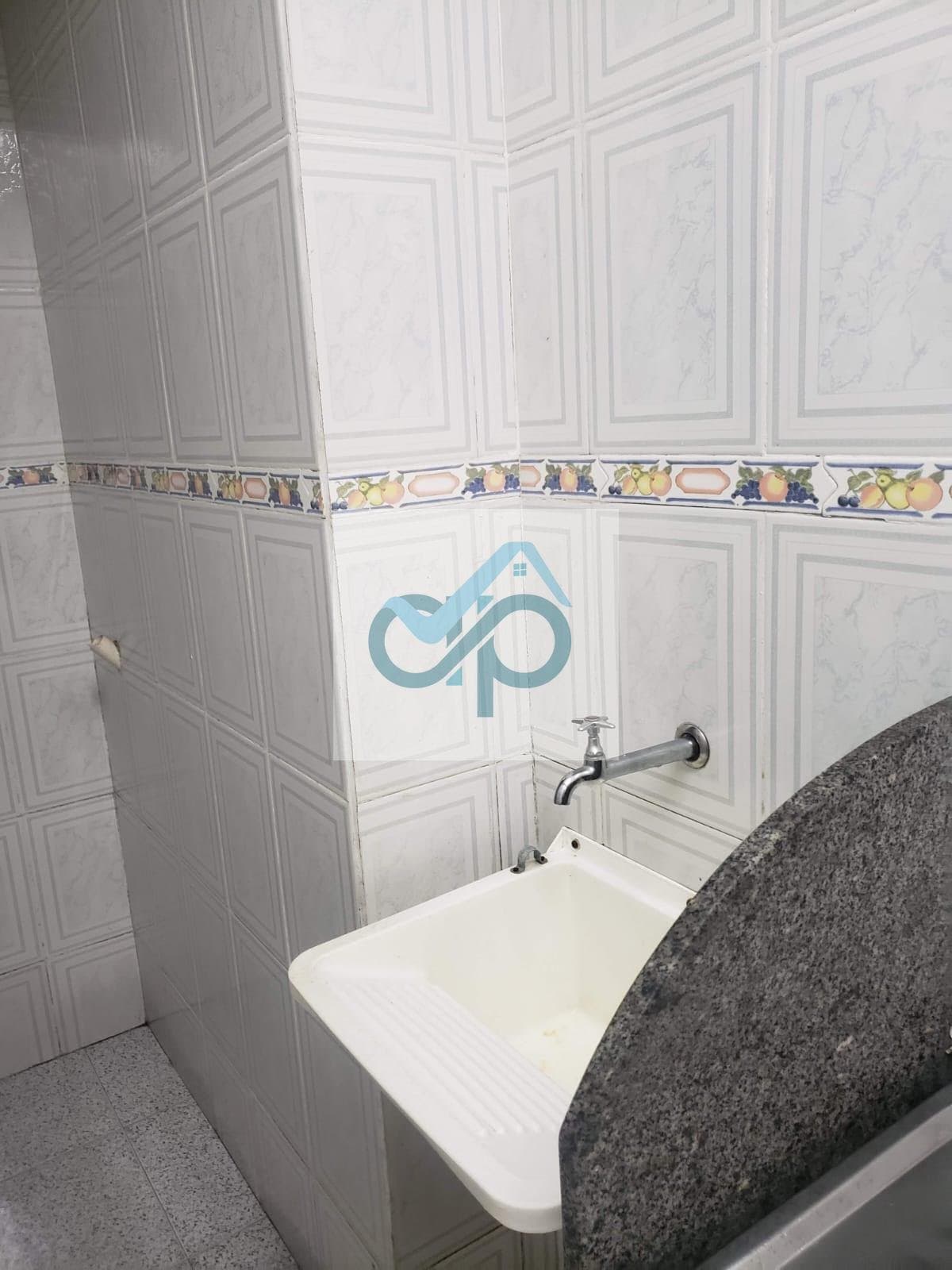Apartamento 01 Dorm. em Castrioto  -  Petrópolis
