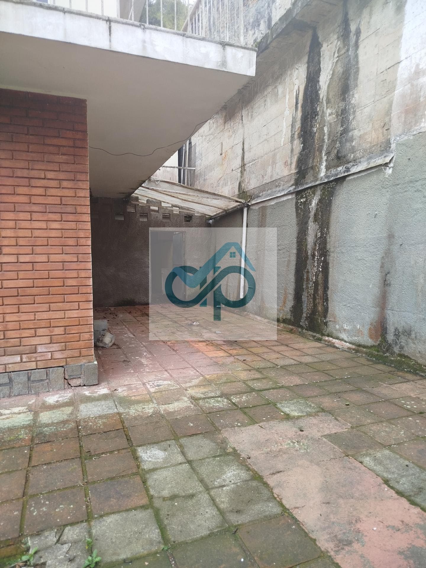Apartamento 05 Dorm. ou + em Centro  -  Petrópolis
