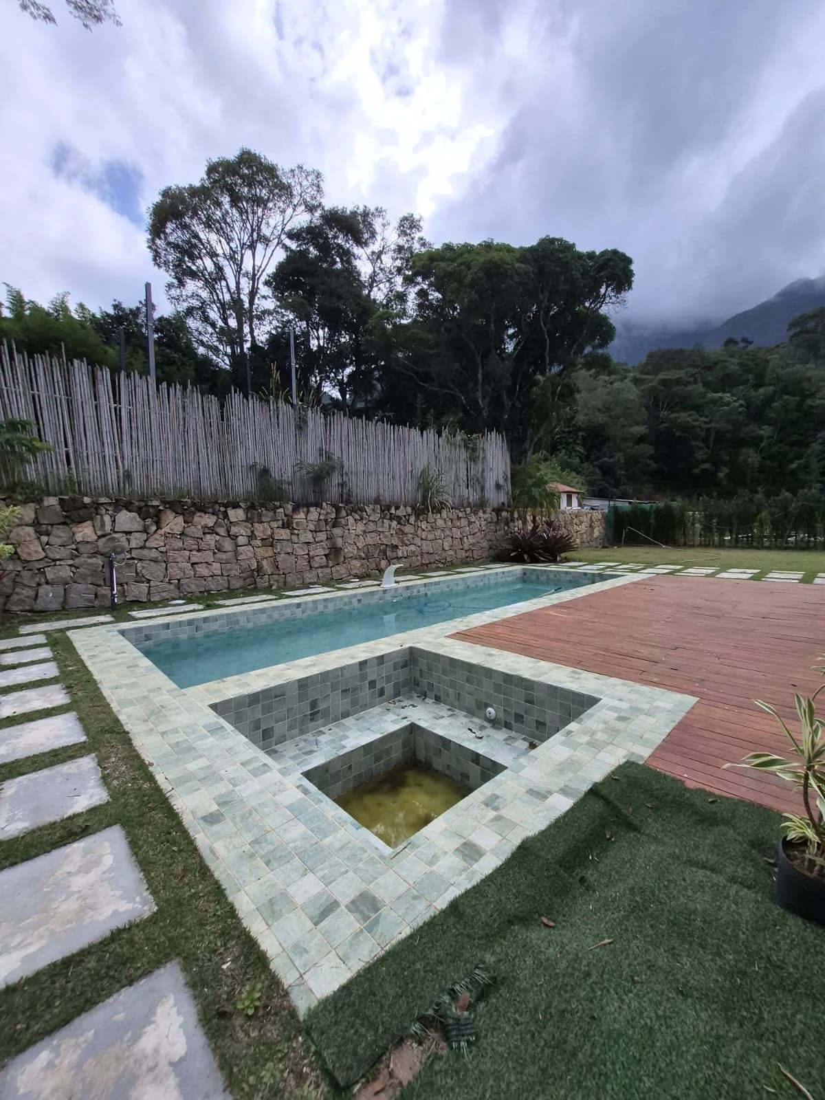 Casa 4 suítes 