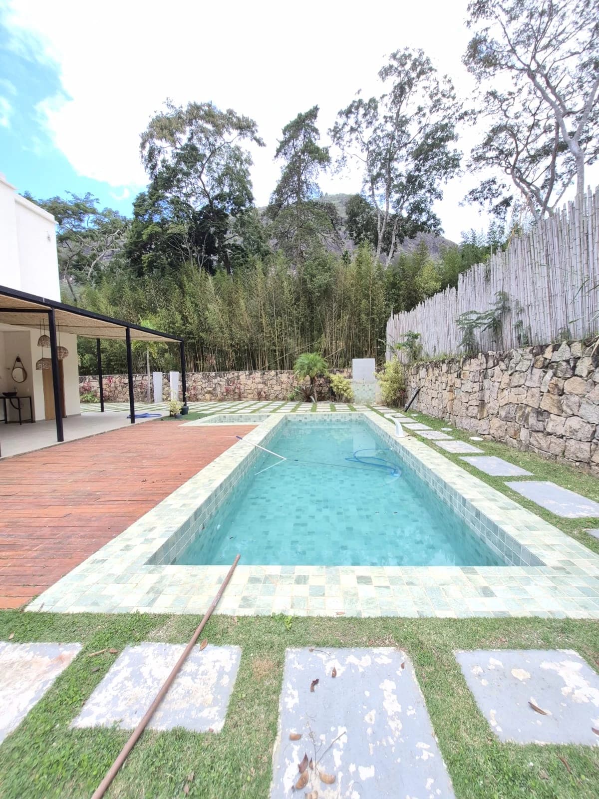 Casa 4 suítes 