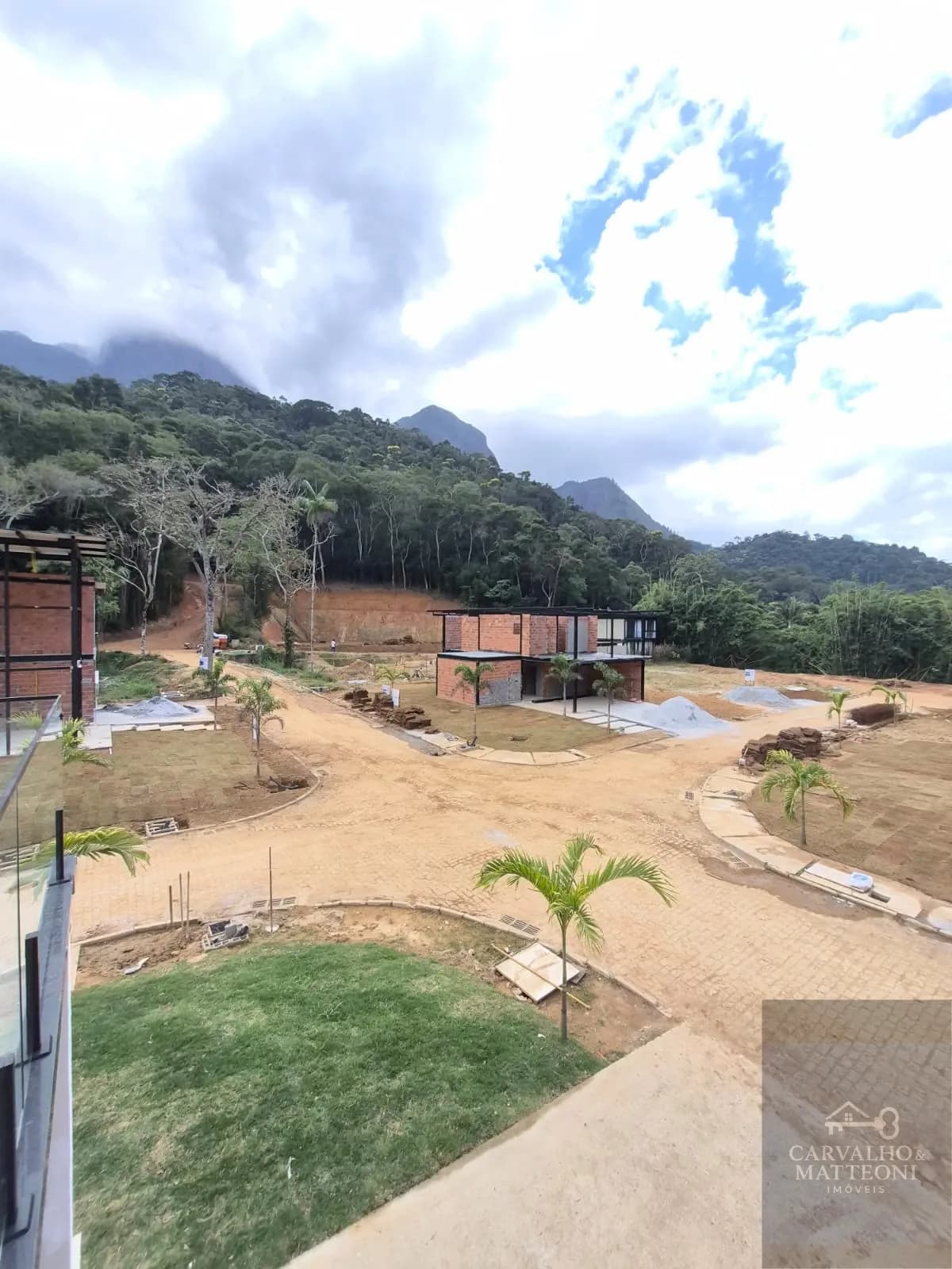Casa 4 suítes 