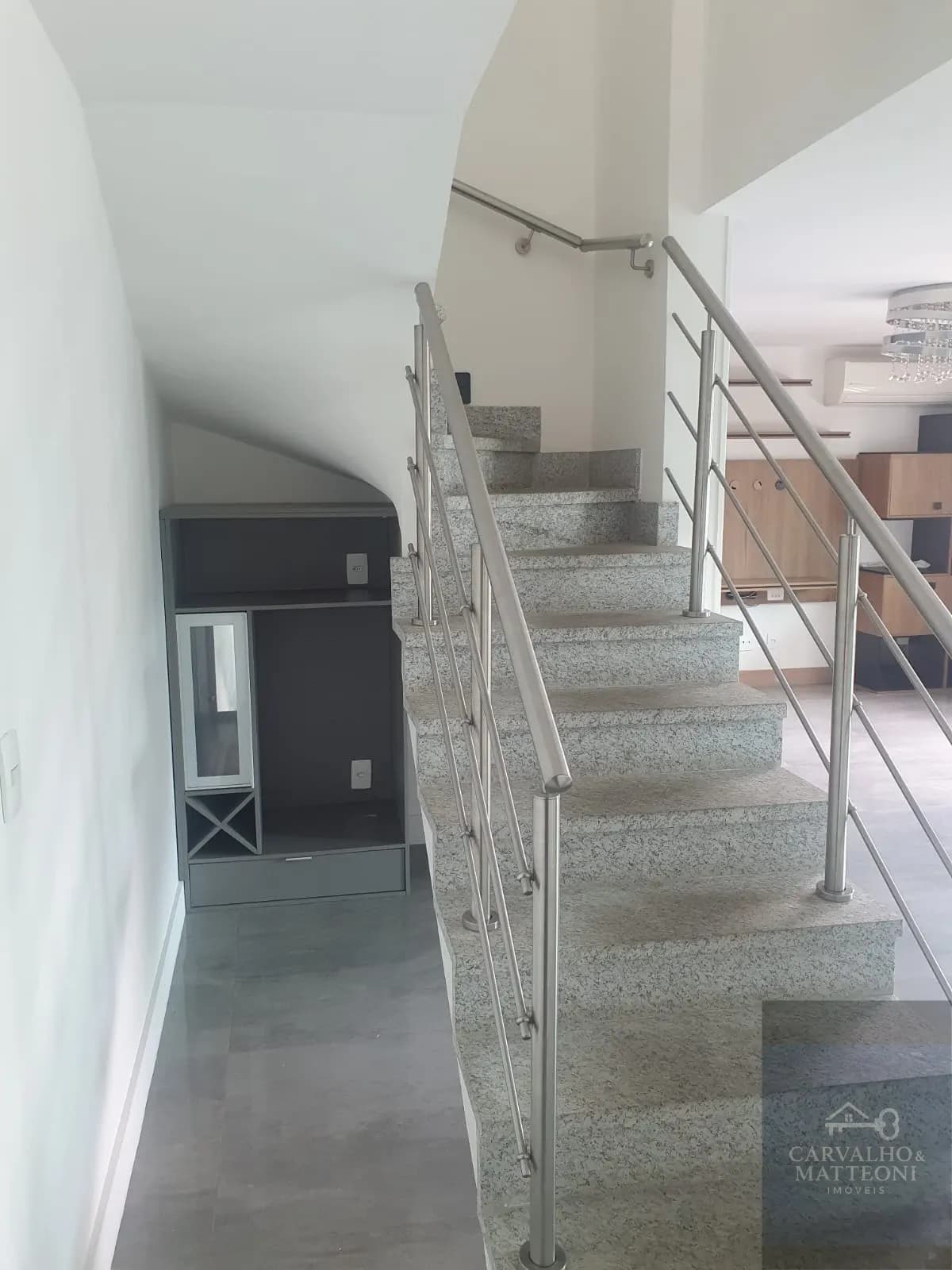 Cobertura 2 quartos sendo uma suíte 